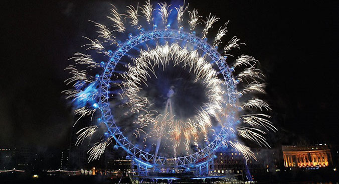 New Year�s Dinner and Thames Cruise with Fireworks on board the Sarpedon